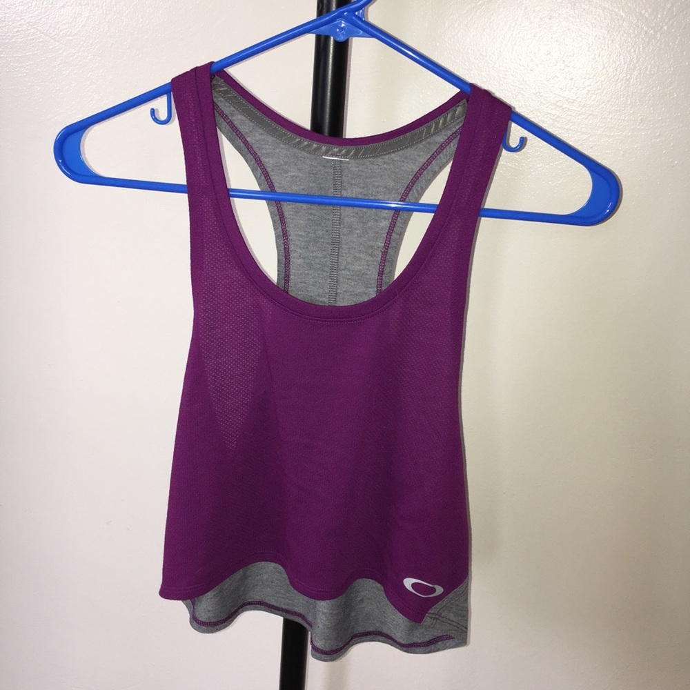 Oakley tank